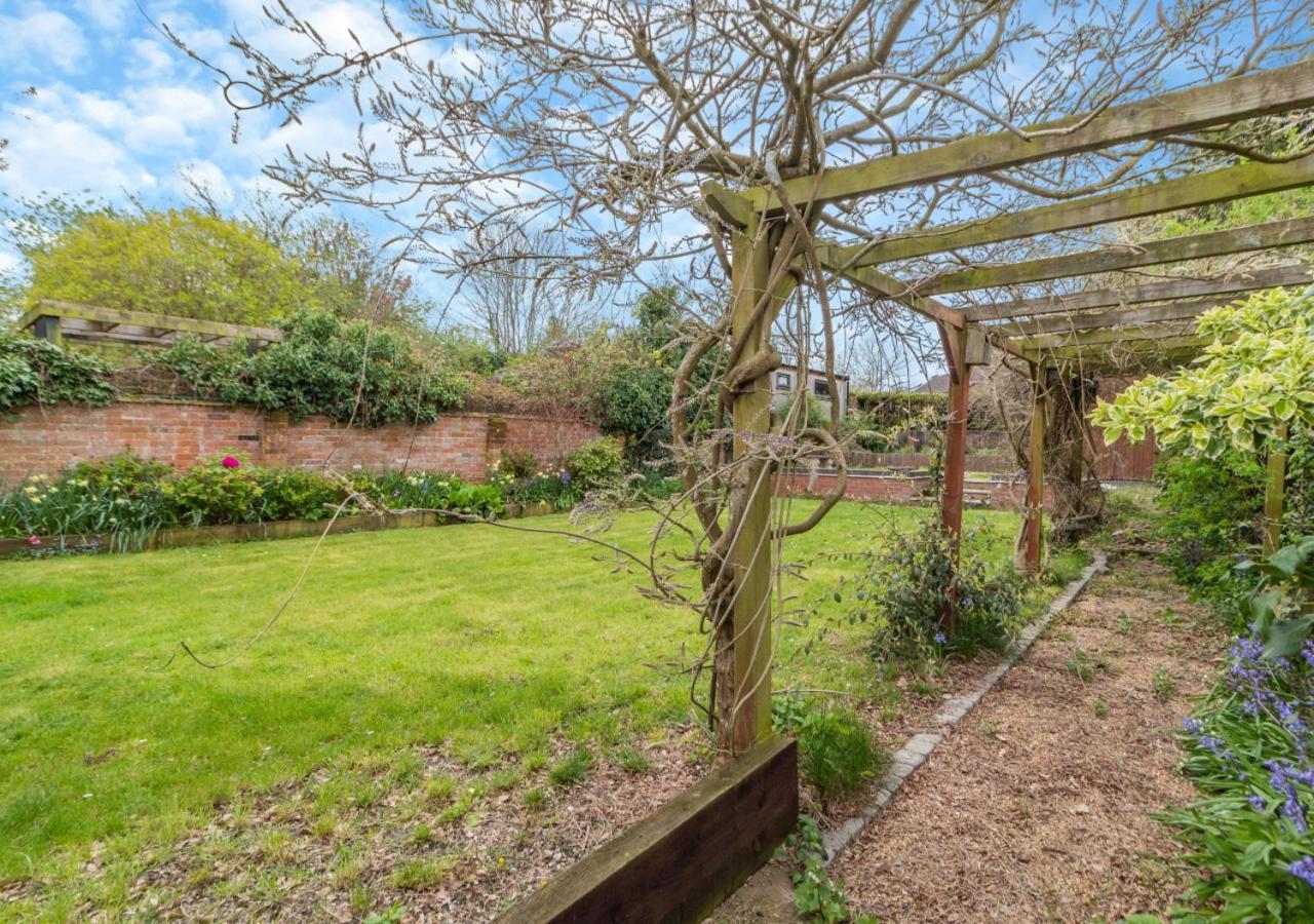 39 London Road Villa Halesworth Exterior photo